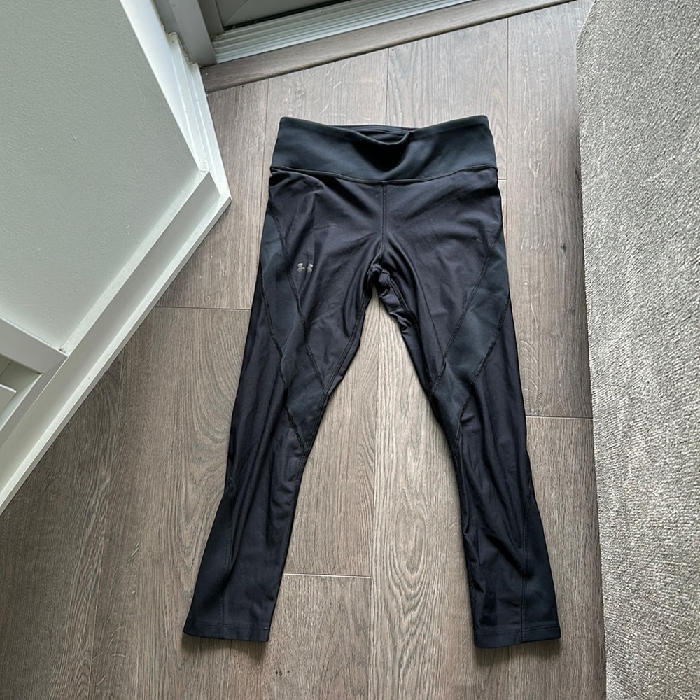 Black workout leggings
